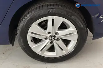 Volkswagen Golf Life Automatic Diesel Hatchback - Stock Number (1671176) - 45th supplementary image