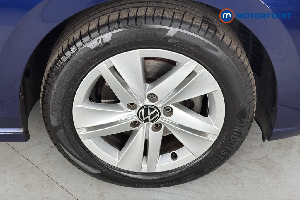 Volkswagen Golf Life Automatic Diesel Hatchback - Stock Number (1671176) - 47th supplementary image