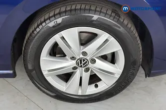 Volkswagen Golf Life Automatic Diesel Hatchback - Stock Number (1671176) - 47th supplementary image