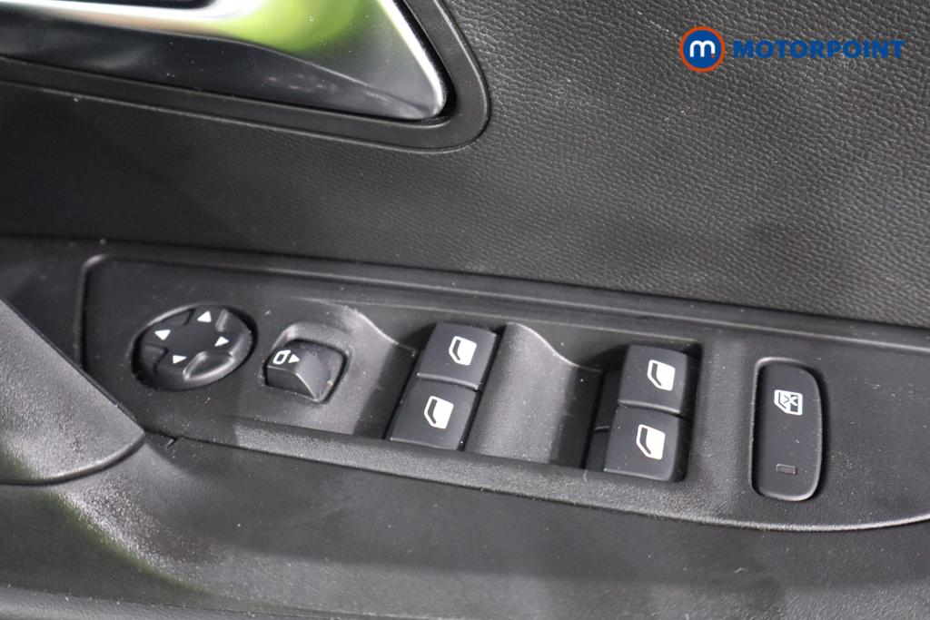 Peugeot 2008 Allure Manual Petrol SUV - Stock Number (1671271) - 13th supplementary image