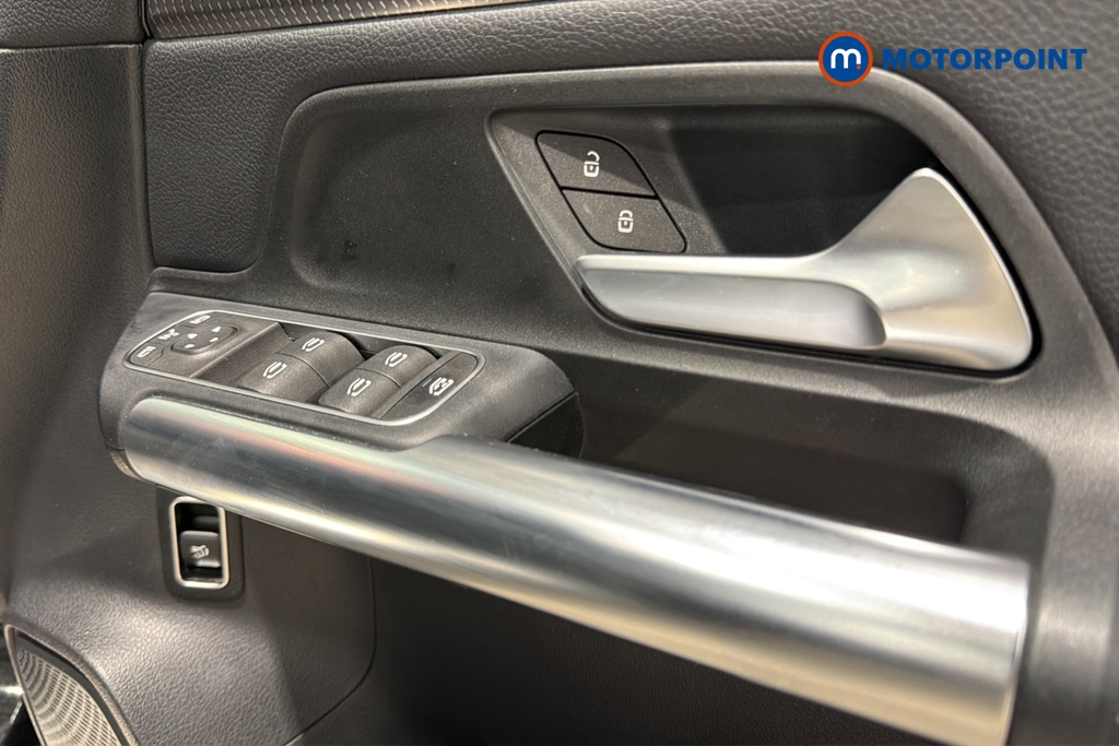 Mercedes-Benz GLA Sport Automatic Petrol SUV - Stock Number (1671661) - 19th supplementary image