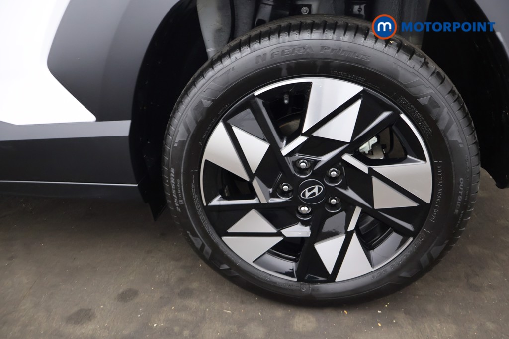 Hyundai Kona Advance Automatic Petrol-Electric Hybrid SUV - Stock Number (1672170) - 27th supplementary image