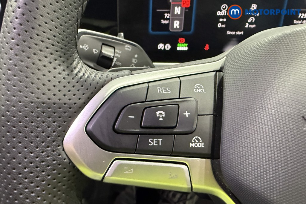 Volkswagen Passat R-Line Automatic Petrol Plug-In Hybrid Estate - Stock Number (1672182) - 3rd supplementary image
