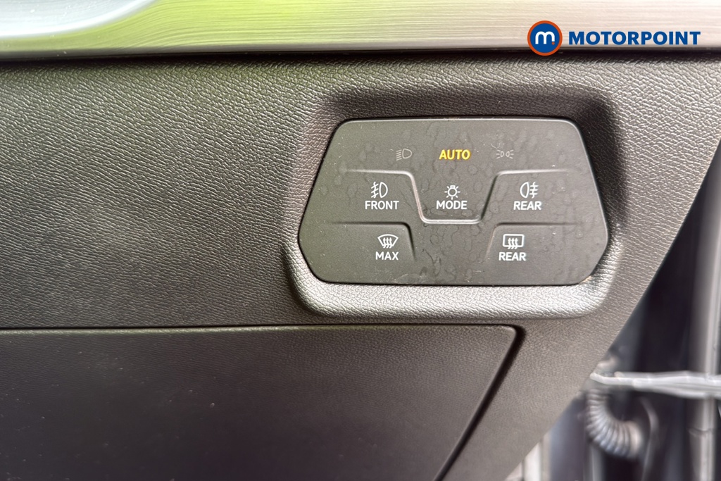 Seat Leon FR Manual Petrol Estate - Stock Number (1672244) - 11th supplementary image