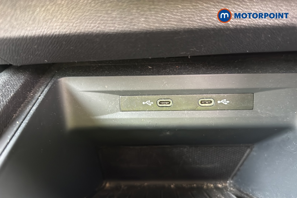 Seat Leon FR Manual Petrol Estate - Stock Number (1672244) - 17th supplementary image