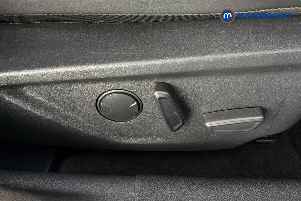 Ford Focus St-Line X Automatic Petrol Estate - Stock Number (1672305) - 23rd supplementary image