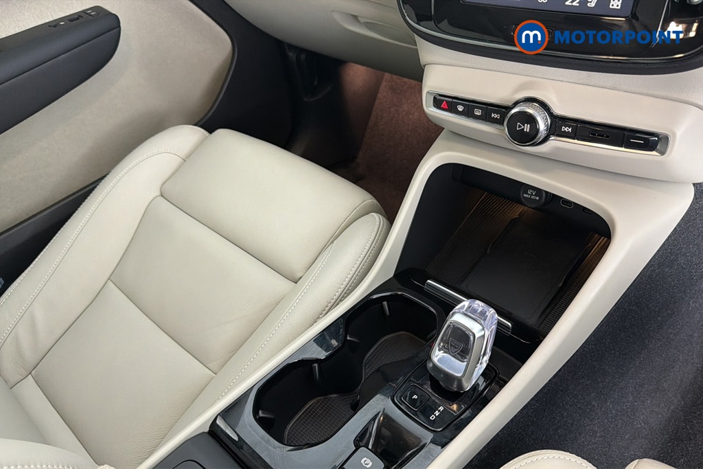 Volvo Xc40 Ultimate Automatic Petrol SUV - Stock Number (1672515) - 15th supplementary image