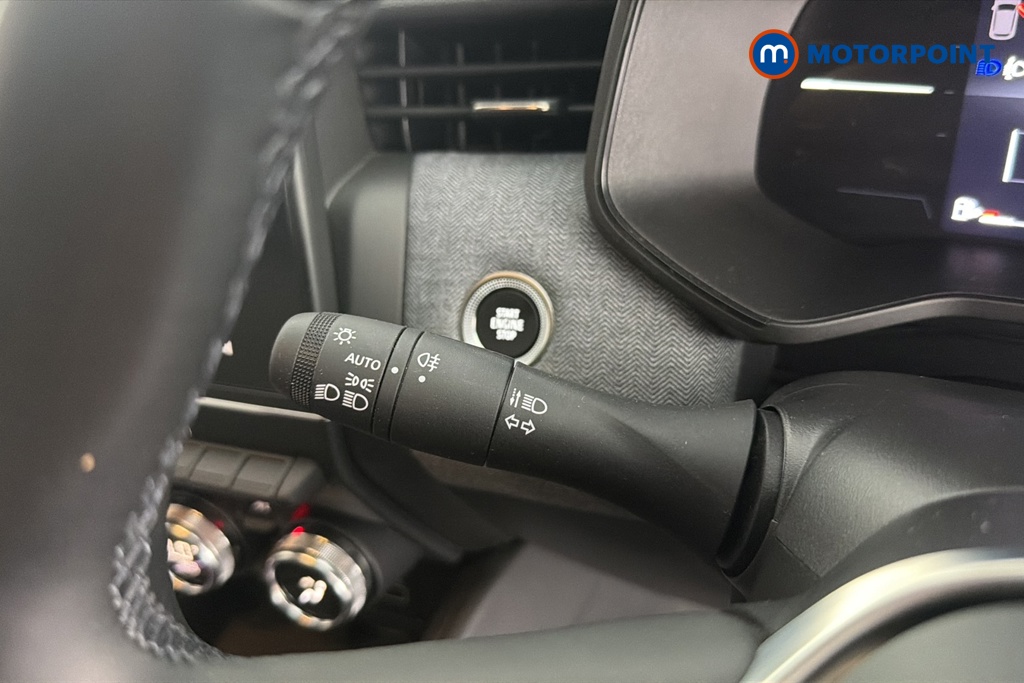 Renault Clio Techno Manual Petrol Hatchback - Stock Number (1672516) - 5th supplementary image