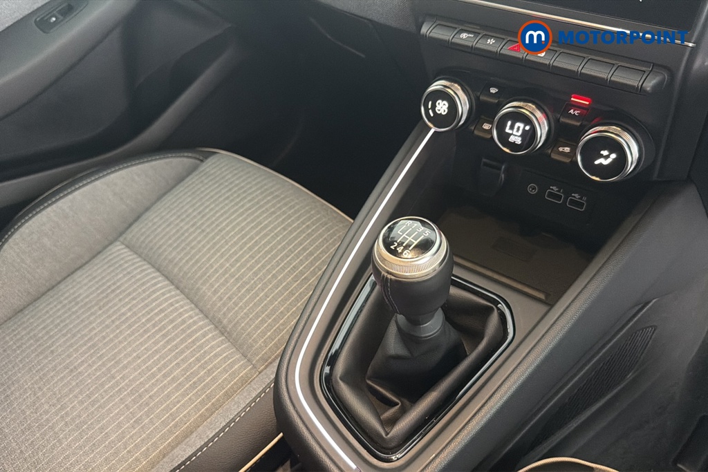 Renault Clio Techno Manual Petrol Hatchback - Stock Number (1672516) - 15th supplementary image