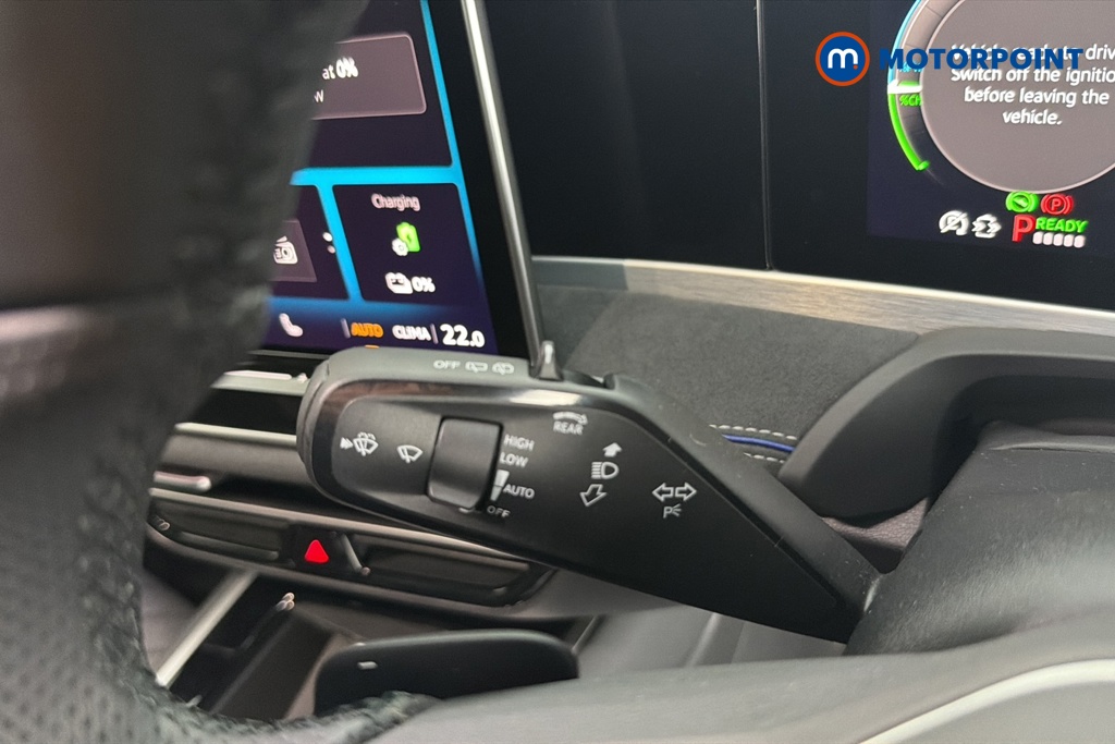Volkswagen Passat R-Line Automatic Petrol Plug-In Hybrid Estate - Stock Number (1672658) - 5th supplementary image