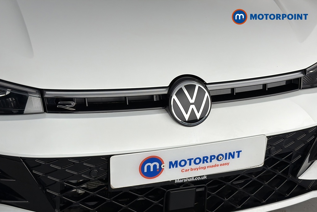Volkswagen Passat R-Line Automatic Petrol Plug-In Hybrid Estate - Stock Number (1672658) - 43rd supplementary image
