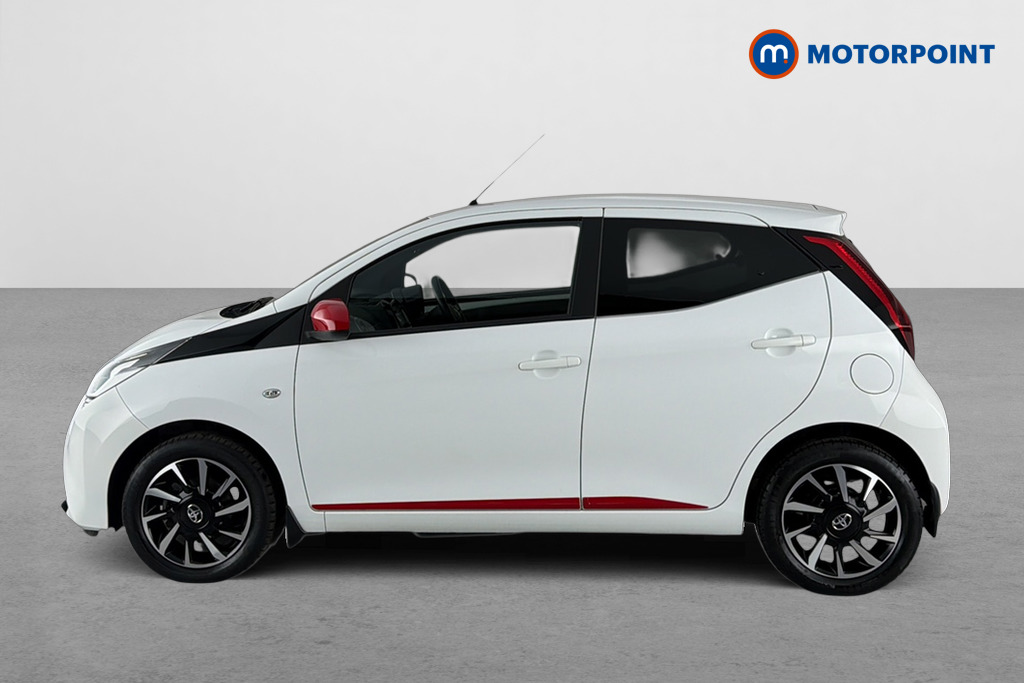 Toyota Aygo X-Trend Manual Petrol Hatchback - Stock Number (1664038) - Drivers side