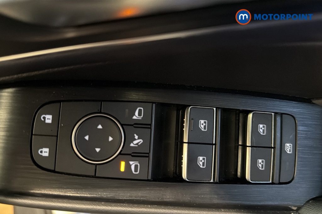 Nissan Qashqai Tekna Automatic Petrol-Electric Hybrid SUV - Stock Number (1668629) - 19th supplementary image