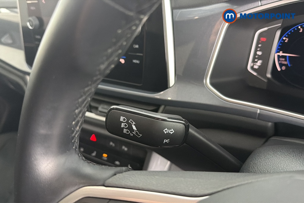 Volkswagen T-Roc Style Manual Petrol SUV - Stock Number (1670131) - 5th supplementary image