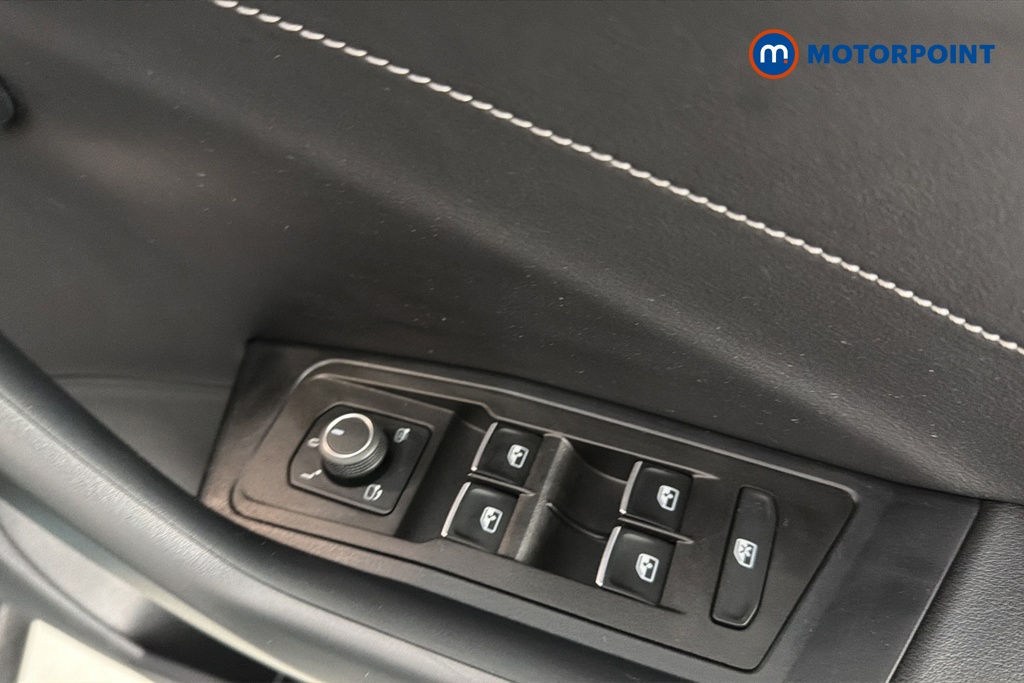 Volkswagen T-Roc Style Manual Petrol SUV - Stock Number (1670131) - 19th supplementary image
