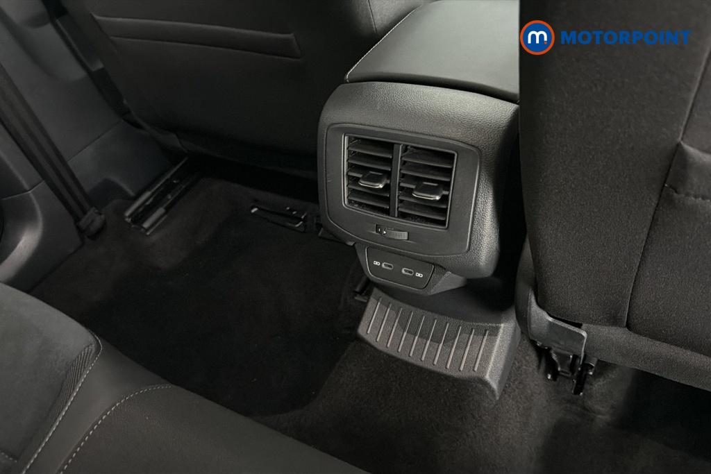 Volkswagen T-Roc Style Manual Petrol SUV - Stock Number (1670131) - 28th supplementary image