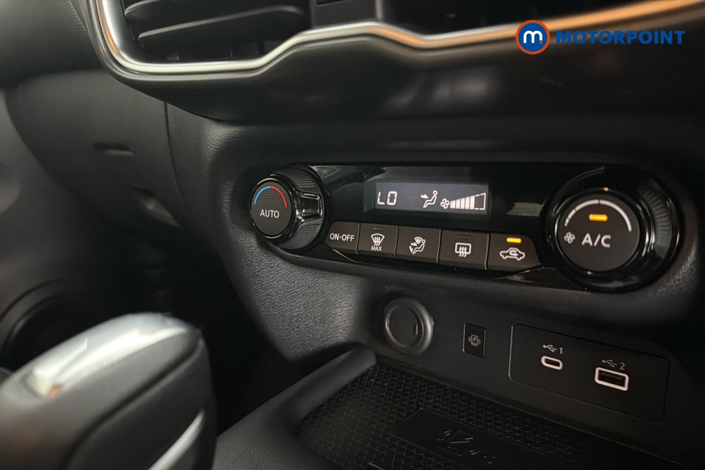 Nissan Juke N-Connecta Automatic Petrol-Electric Hybrid SUV - Stock Number (1670344) - 12th supplementary image