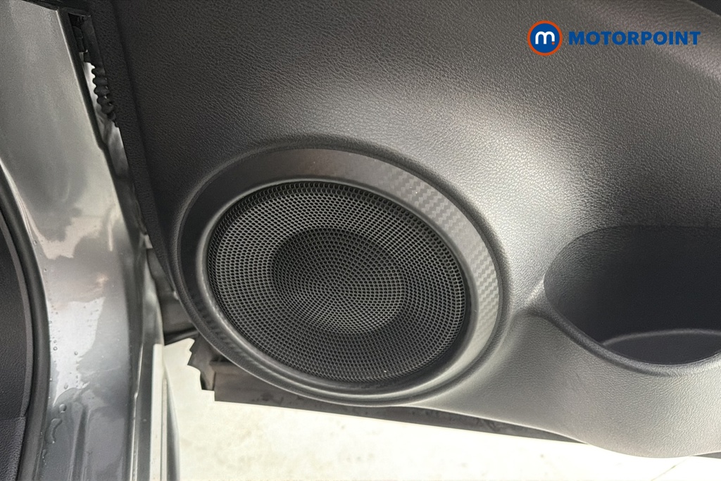 Nissan Juke N-Connecta Automatic Petrol-Electric Hybrid SUV - Stock Number (1670344) - 21st supplementary image