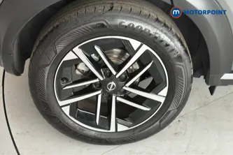 Nissan Juke N-Connecta Automatic Petrol-Electric Hybrid SUV - Stock Number (1670344) - 46th supplementary image