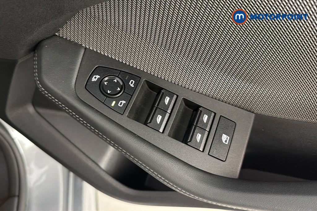 BMW 1 Series M135 Automatic Petrol Hatchback - Stock Number (1670558) - 19th supplementary image
