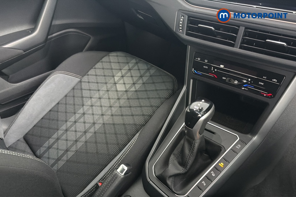 Volkswagen Taigo R-Line Automatic Petrol SUV - Stock Number (1670685) - 15th supplementary image