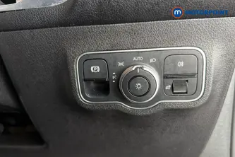 Mercedes-Benz GLB Amg Line Automatic Petrol SUV - Stock Number (1670878) - 11th supplementary image