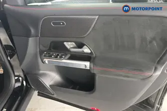 Mercedes-Benz GLB Amg Line Automatic Petrol SUV - Stock Number (1670878) - 18th supplementary image