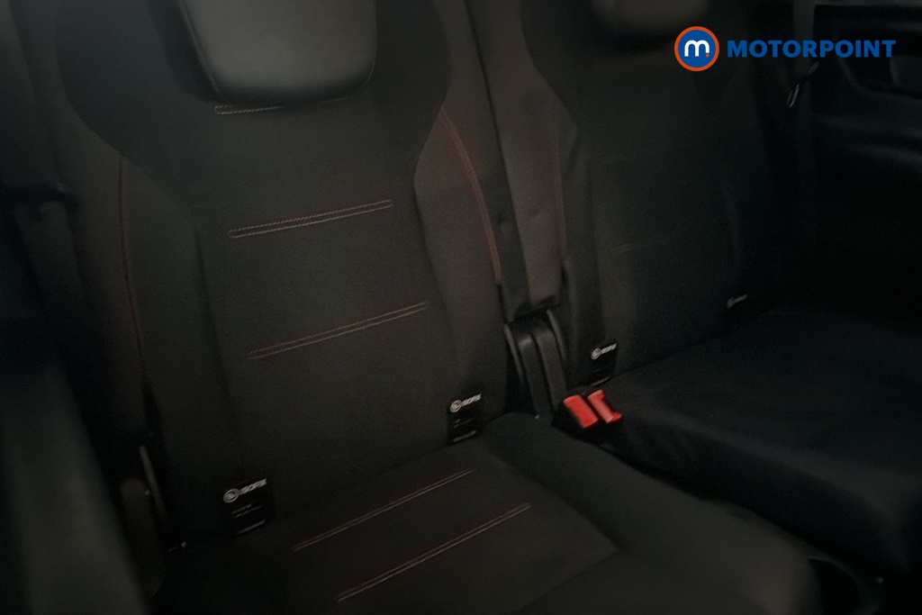 Mercedes-Benz GLB Amg Line Automatic Petrol SUV - Stock Number (1670878) - 29th supplementary image