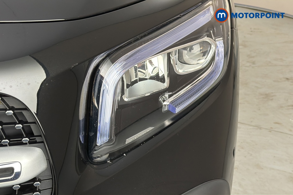 Mercedes-Benz GLB Amg Line Automatic Petrol SUV - Stock Number (1670878) - 42nd supplementary image