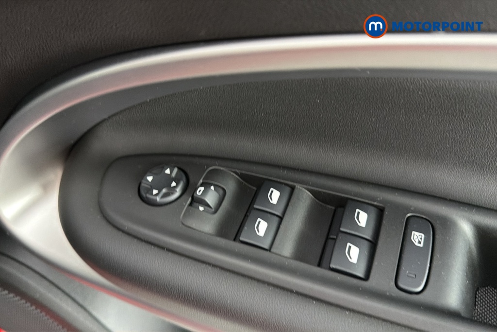 Jeep Avenger Altitude Automatic Electric SUV - Stock Number (1671720) - 19th supplementary image