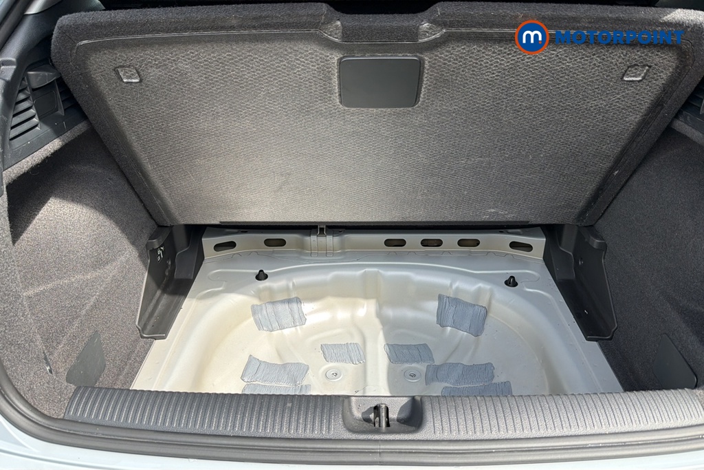Audi Q2 Sport Automatic Petrol SUV - Stock Number (1645958) - 33rd supplementary image