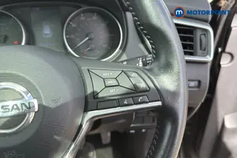Nissan Qashqai Tekna Manual Petrol SUV - Stock Number (1653600) - 3rd supplementary image