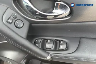 Nissan Qashqai Tekna Manual Petrol SUV - Stock Number (1653600) - 19th supplementary image