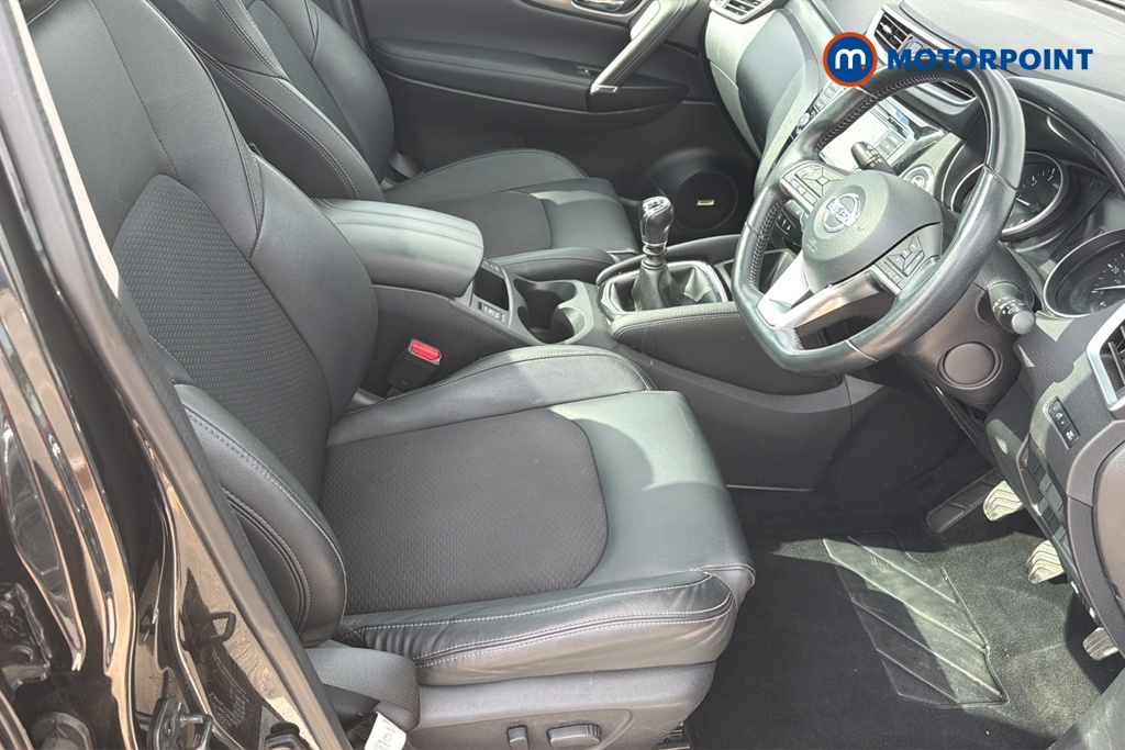 Nissan Qashqai Tekna Manual Petrol SUV - Stock Number (1653600) - 22nd supplementary image