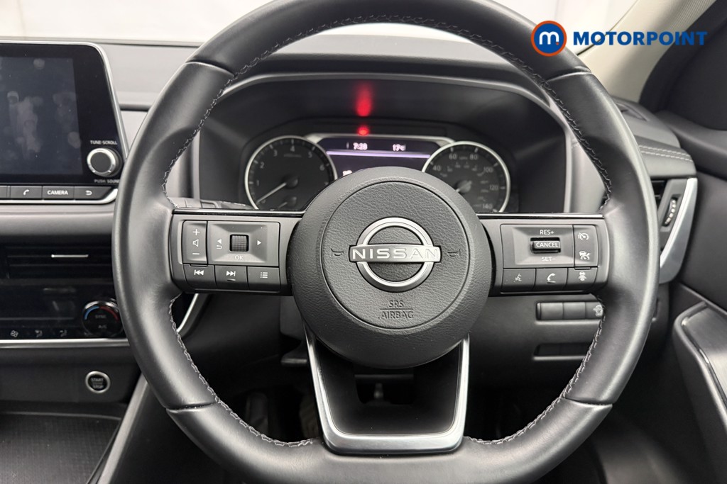 Nissan Qashqai Acenta Premium Manual Petrol SUV - Stock Number (1654605) - 4th supplementary image
