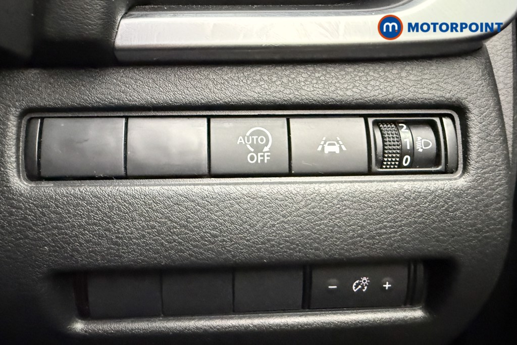 Nissan Qashqai Acenta Premium Manual Petrol SUV - Stock Number (1654605) - 16th supplementary image
