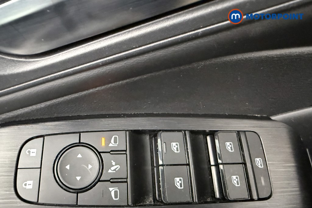 Nissan Qashqai Acenta Premium Manual Petrol SUV - Stock Number (1654605) - 18th supplementary image