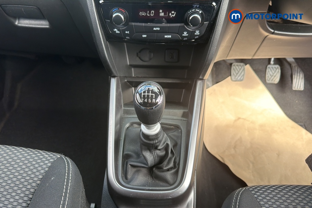 Suzuki Vitara Sz-T Manual Petrol SUV - Stock Number (1656339) - 15th supplementary image