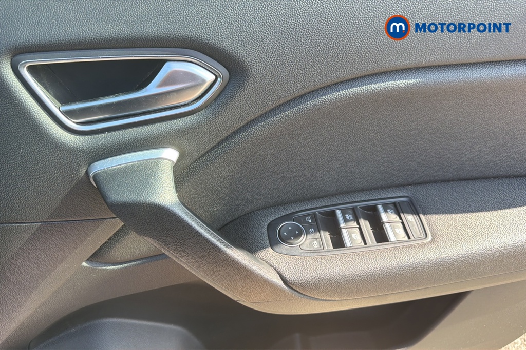 Renault Captur S Edition Manual Petrol SUV - Stock Number (1657442) - 10th supplementary image