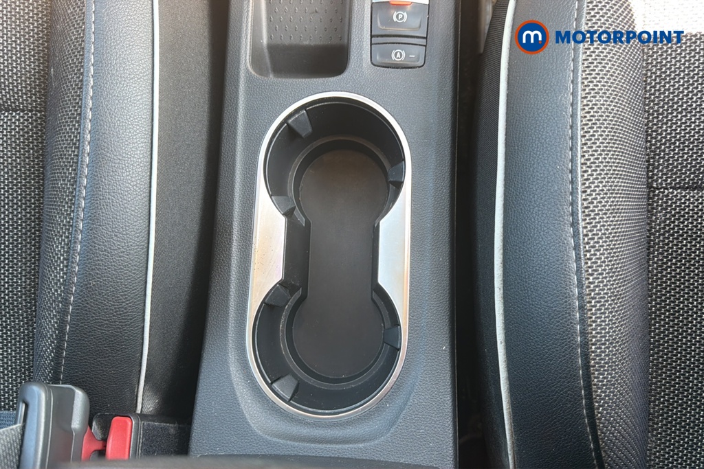 Renault Captur S Edition Manual Petrol SUV - Stock Number (1657442) - 16th supplementary image
