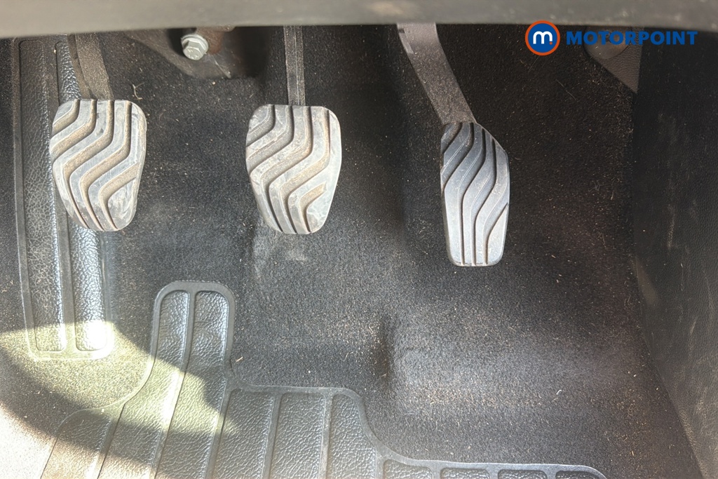 Renault Captur S Edition Manual Petrol SUV - Stock Number (1657442) - 24th supplementary image