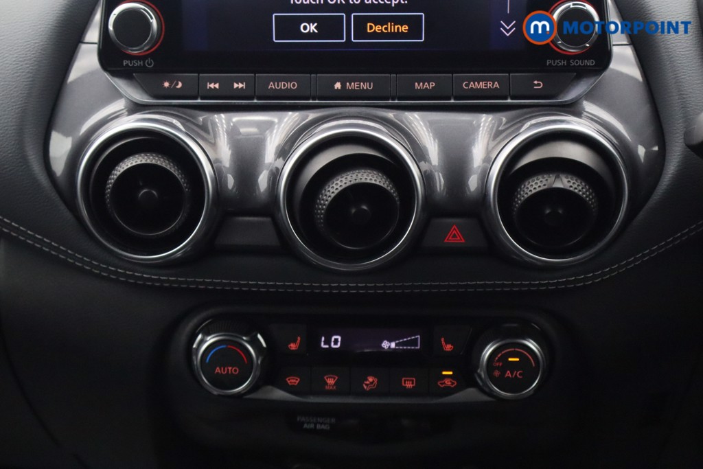 Nissan Juke Tekna Manual Petrol SUV - Stock Number (1658496) - 4th supplementary image
