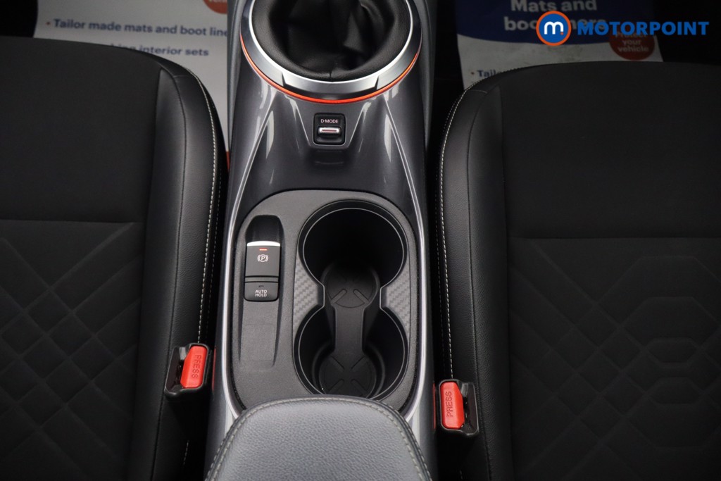Nissan Juke Tekna Manual Petrol SUV - Stock Number (1658496) - 7th supplementary image