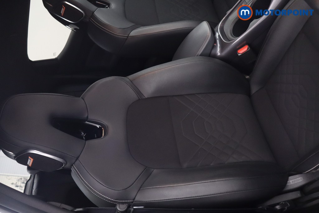 Nissan Juke Tekna Manual Petrol SUV - Stock Number (1658496) - 15th supplementary image