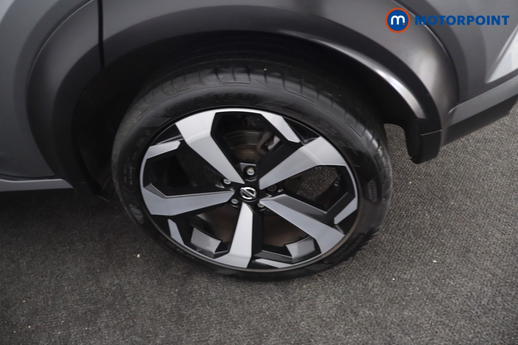 Nissan Juke Tekna Manual Petrol SUV - Stock Number (1658496) - 32nd supplementary image