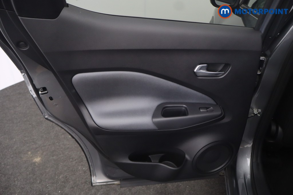 Nissan Juke Tekna Manual Petrol SUV - Stock Number (1658496) - 35th supplementary image