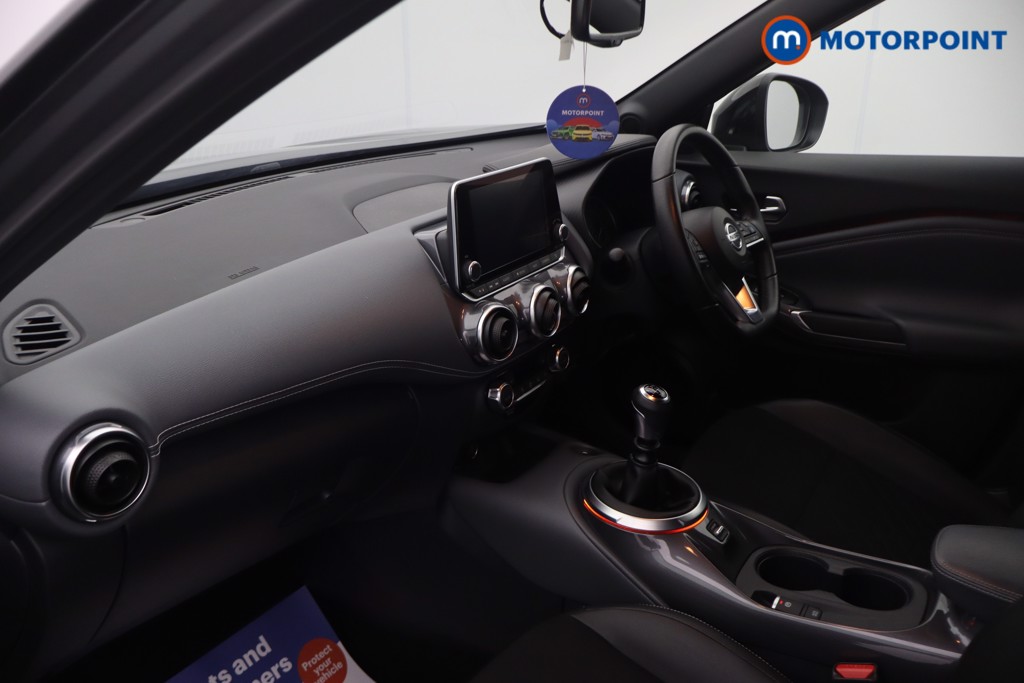 Nissan Juke Tekna Manual Petrol SUV - Stock Number (1658496) - 38th supplementary image