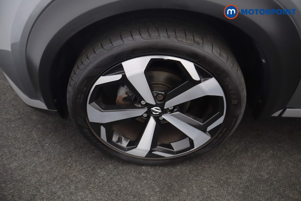 Nissan Juke Tekna Manual Petrol SUV - Stock Number (1658496) - 44th supplementary image