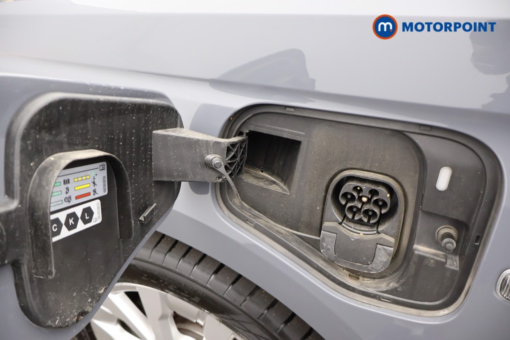 Ford Transit Connect Limited Automatic Petrol Plug-In Hybrid Panel Van - Stock Number (1659386) - 35th supplementary image