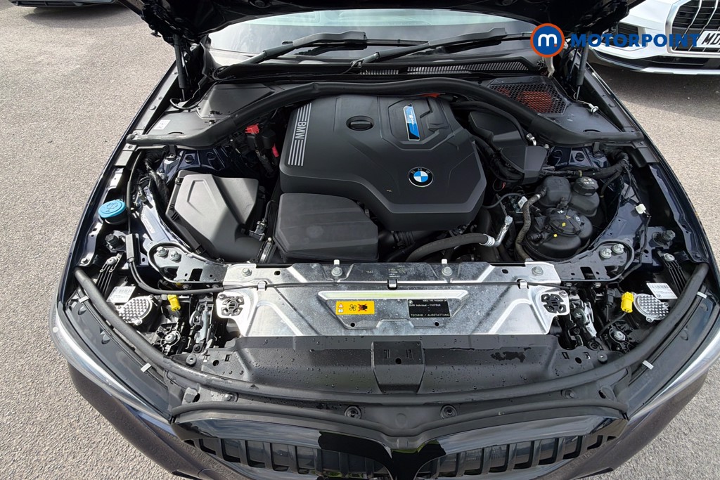 BMW 3 Series M Sport Pro Edition Automatic Petrol Plug-In Hybrid Saloon - Stock Number (1662199) - 13th supplementary image